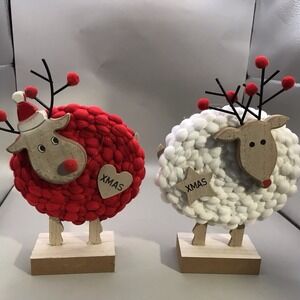 Pair Of Red And White Folksy Reindeer 7" Christmas Decor